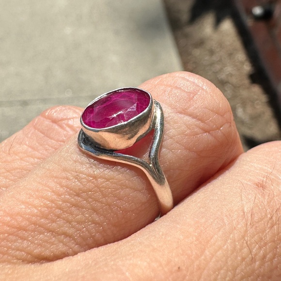 925 Sterling Silver and Ruby Gemstone Ring 4.5 July Birthstone - Picture 4 of 6